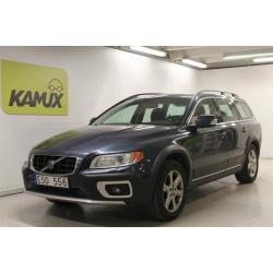 Volvo XC70 D5 AWD SUMMUM DIESELVÄRMARE FOUR-C -08