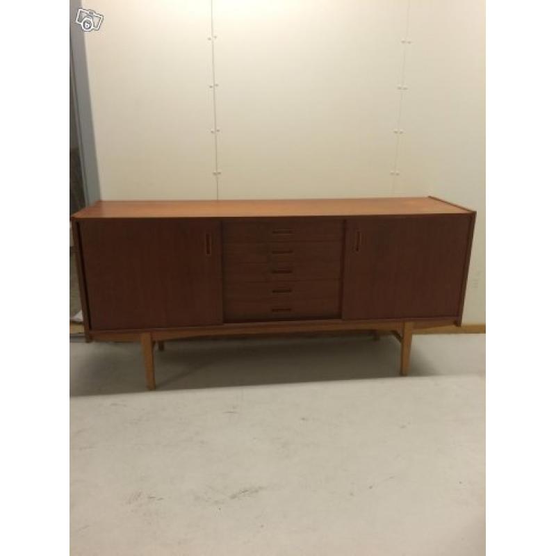 Sideboard i teak från 50-talet