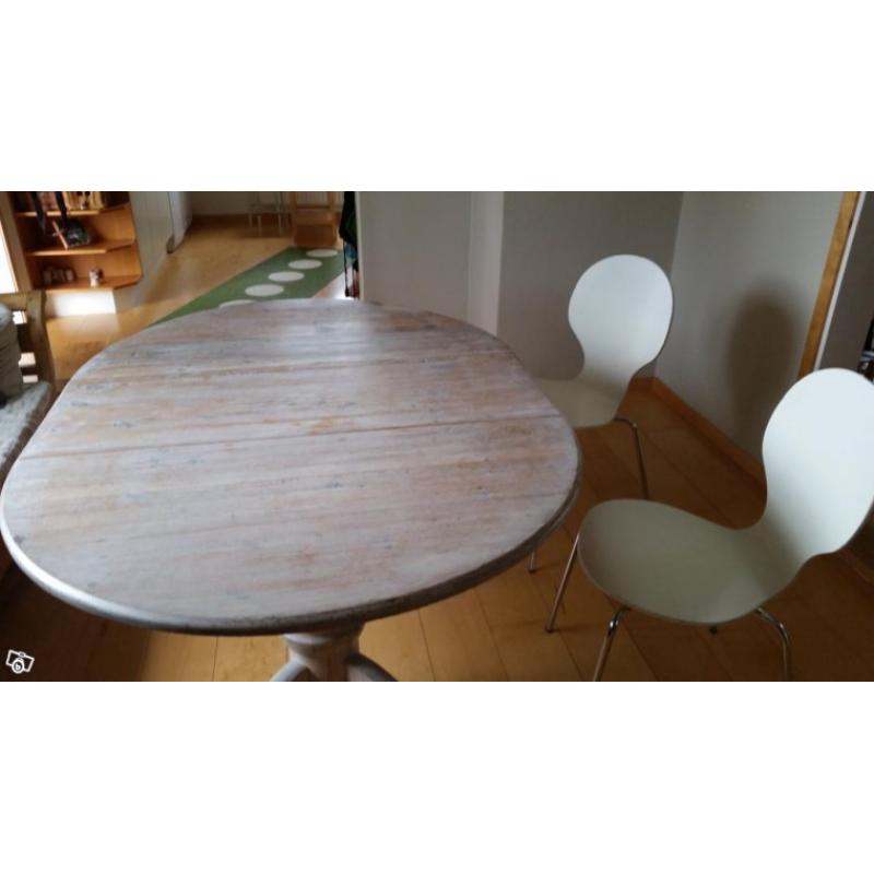Köksbord och stolar