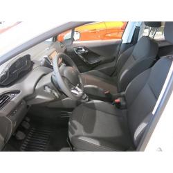 Peugeot 208 STYLE PureTech 82 -16