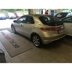 Honda Civic 1.8 Executive 5dr (140hk) -07