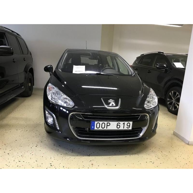 Peugeot 308 1,6T 156hk Allure panoramaglastak -12