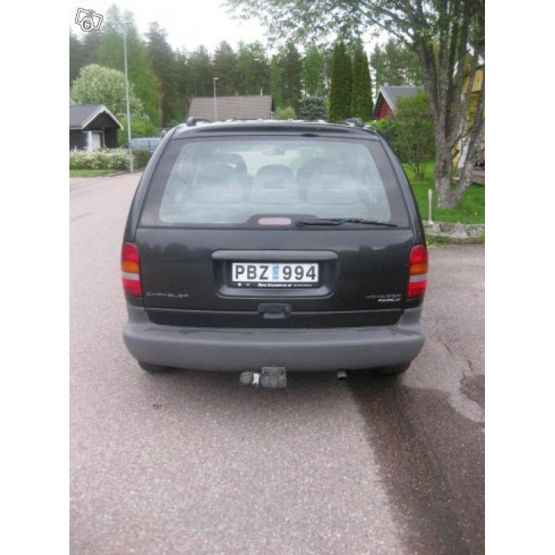 Chrysler Voyager 2,4 -00