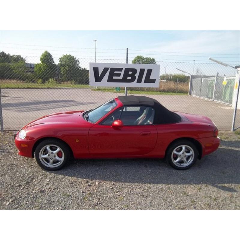 Mazda MX-5 1.6 (110hk) "Röd Skinnklädsel" -04