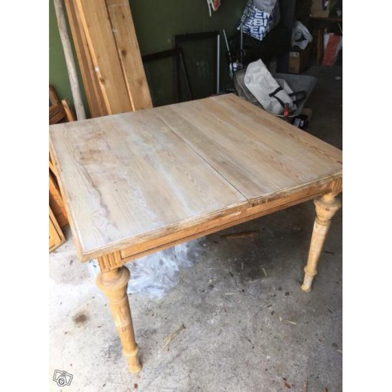 Köksbord