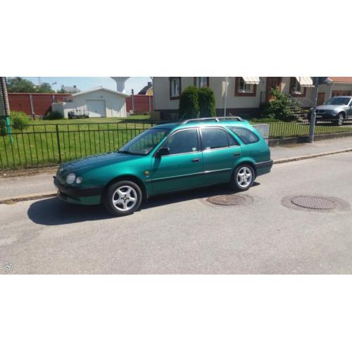 Toyota Corolla 1.6 15000 mil , Automat -98