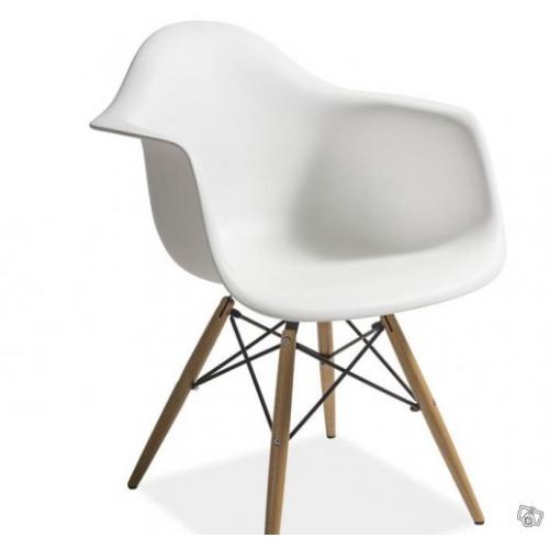 Stol Nesto II karmstol - Vit