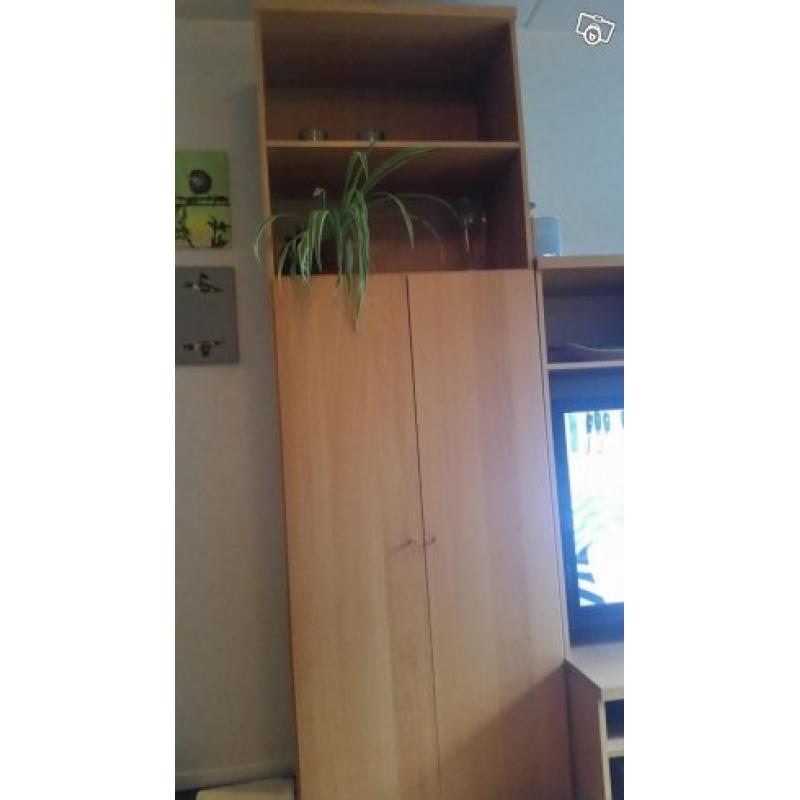 Skåp av märket Bonde från Ikea