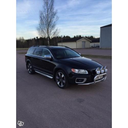 Volvo XC70 II D5 AWD Summum -08