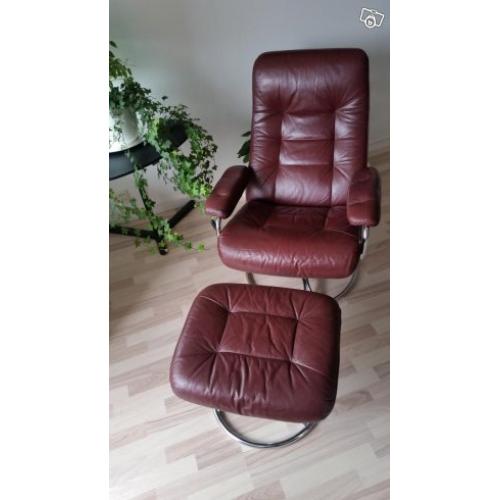 Billig skön ställbar fåtölj med fotpall