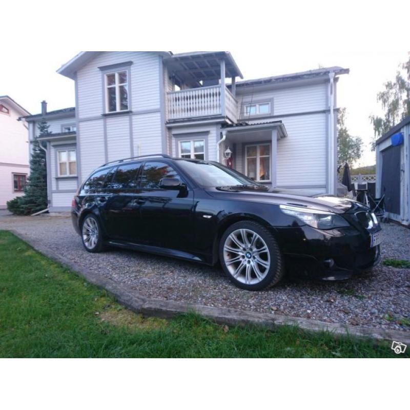 BMW 525d Touring M-paket Helsvart -07