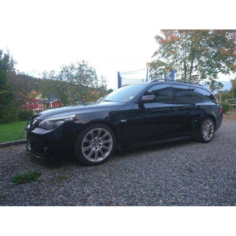 BMW 525d Touring M-paket Helsvart -07
