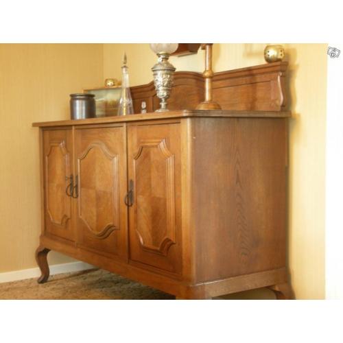 Äldre ekmöbler, delvis faner