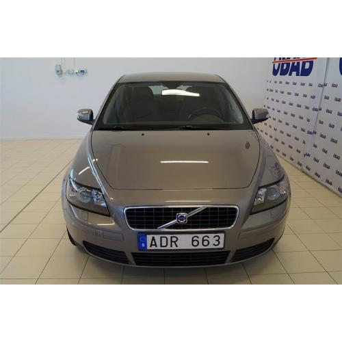 Volvo S40 2,0D Kinetic -07