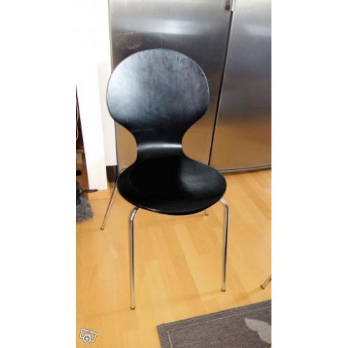 Köksstolar 6st , soffbord, resesängar