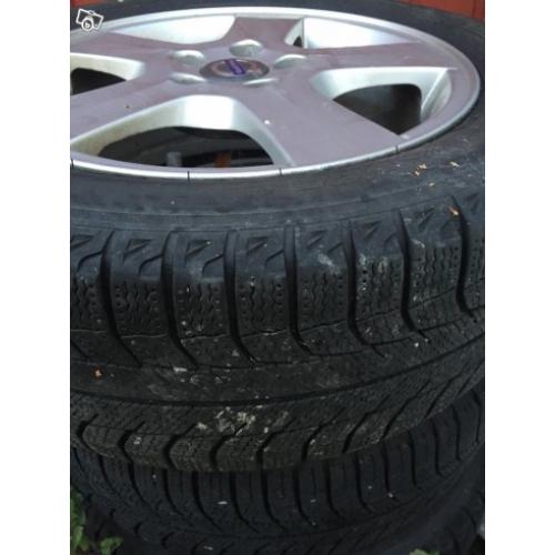 16" Vinterdäck Volvo c30 mm