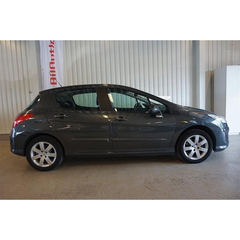 Peugeot 308 1,6T Premium 5D Drag -11