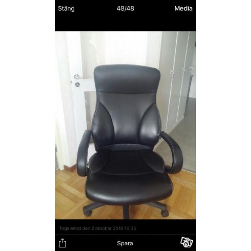Datorstol och skrivbord/datorbord