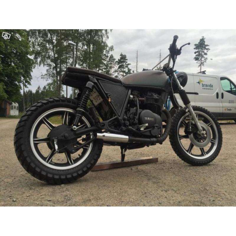 Yamaha XS 400 ombyggd 1800 mil -82