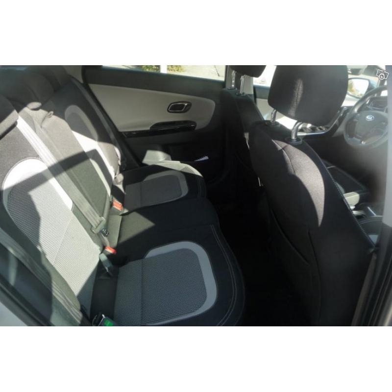 KIA Ceéd CRDI 1,6 SW -13