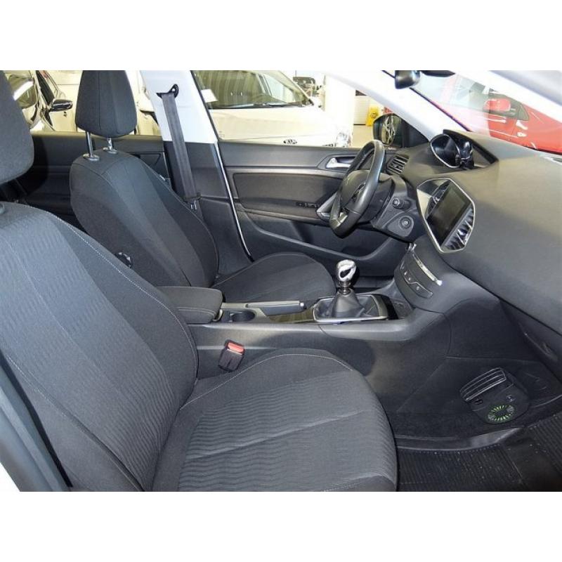 Peugeot 308 1.6 e-HDi (Navigator+Panoramatak) -14