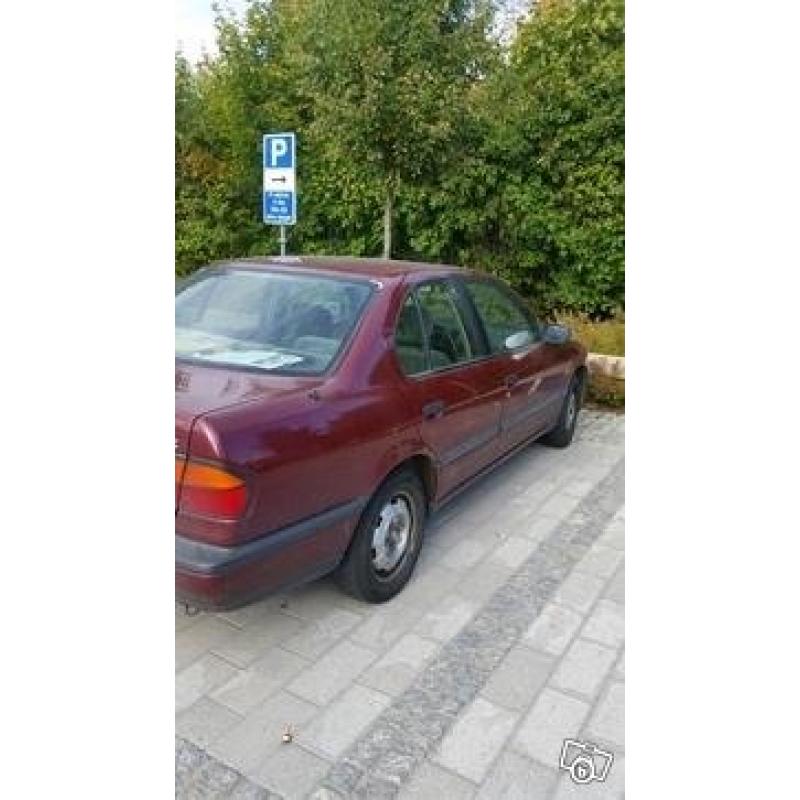 Nissan primera 2,0 -92