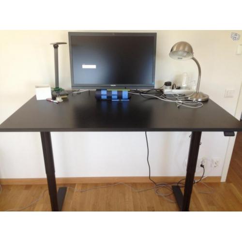 Height adjustable desk 140x80cm for sale