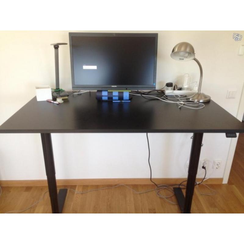 Height adjustable desk 140x80cm for sale