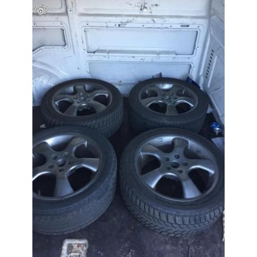 Fälgar med sommardäck 245/45/17