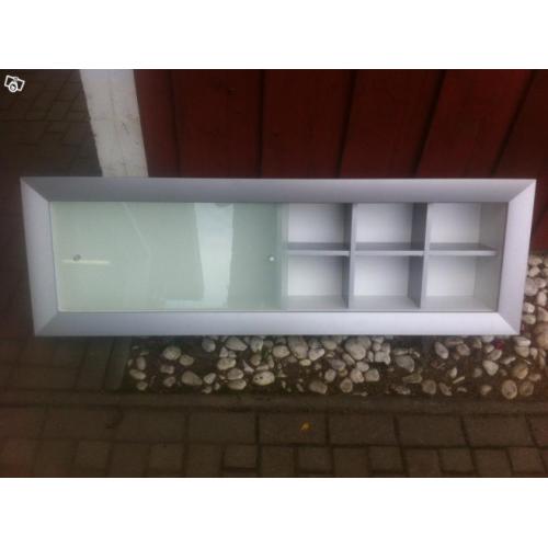 Väggskåp/Vägghylla