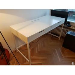Datorbord från ikea