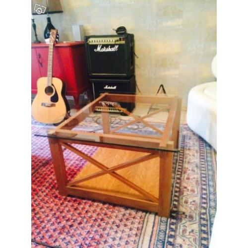 Soffbord med glasskiva från FOGIA