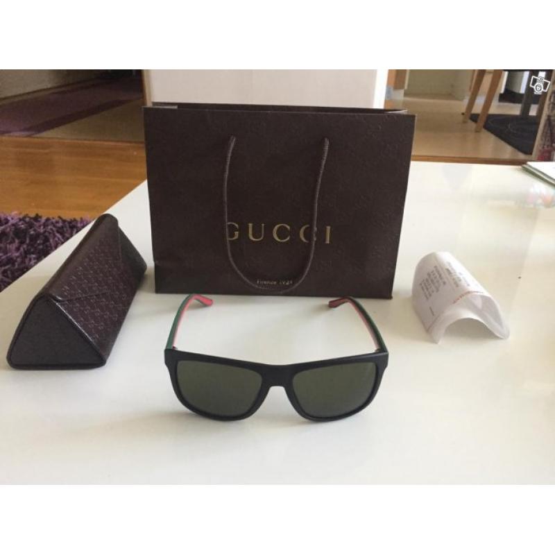 Gucci solglasögon helt nya