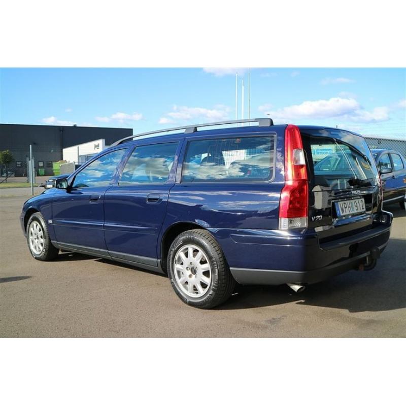 Volvo V70 2.4 140HK / NY KAMREM / DRAGKROK -05
