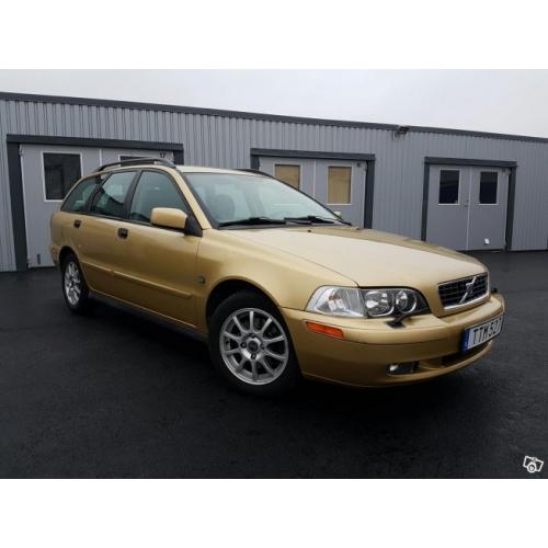 Nybesiktigad Volvo v40 2.0t -03