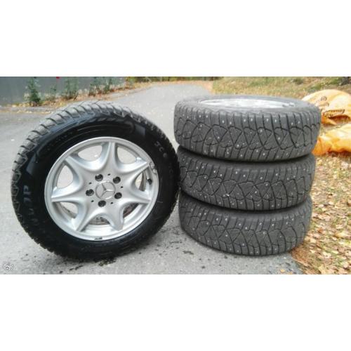 Mercedes fälg + vinterdäck 195/65/R15