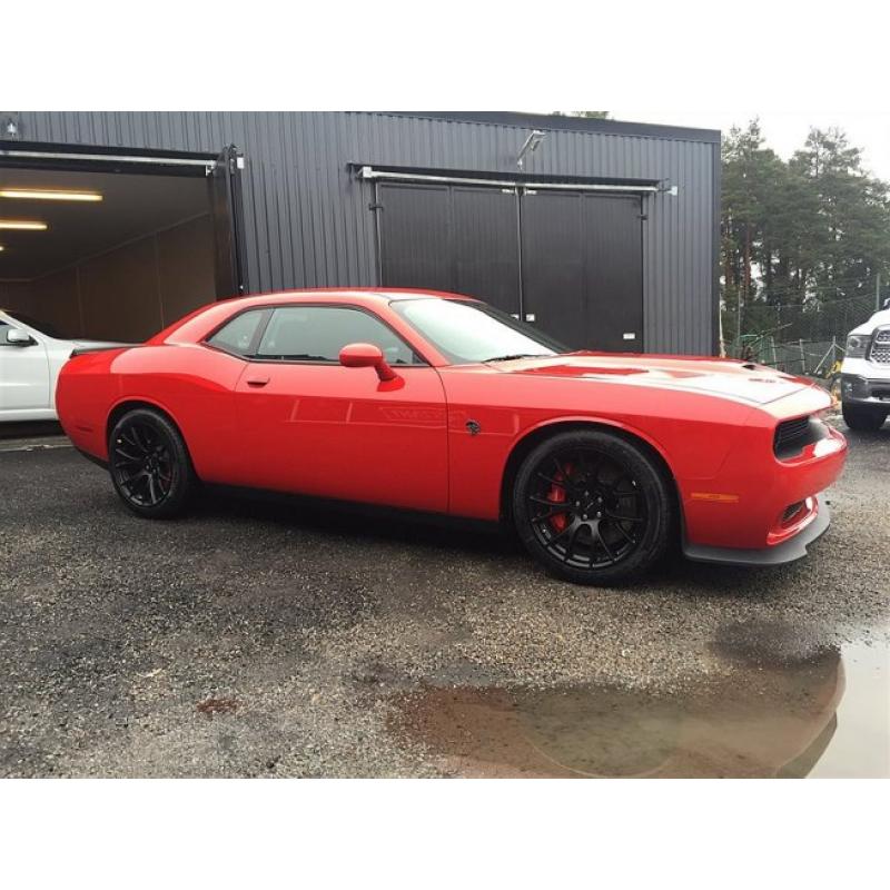 Dodge Challenger SRT Hellcat FLER INKOMMANDE -16