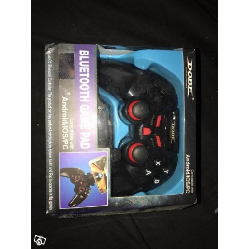 Bluetooth game pad