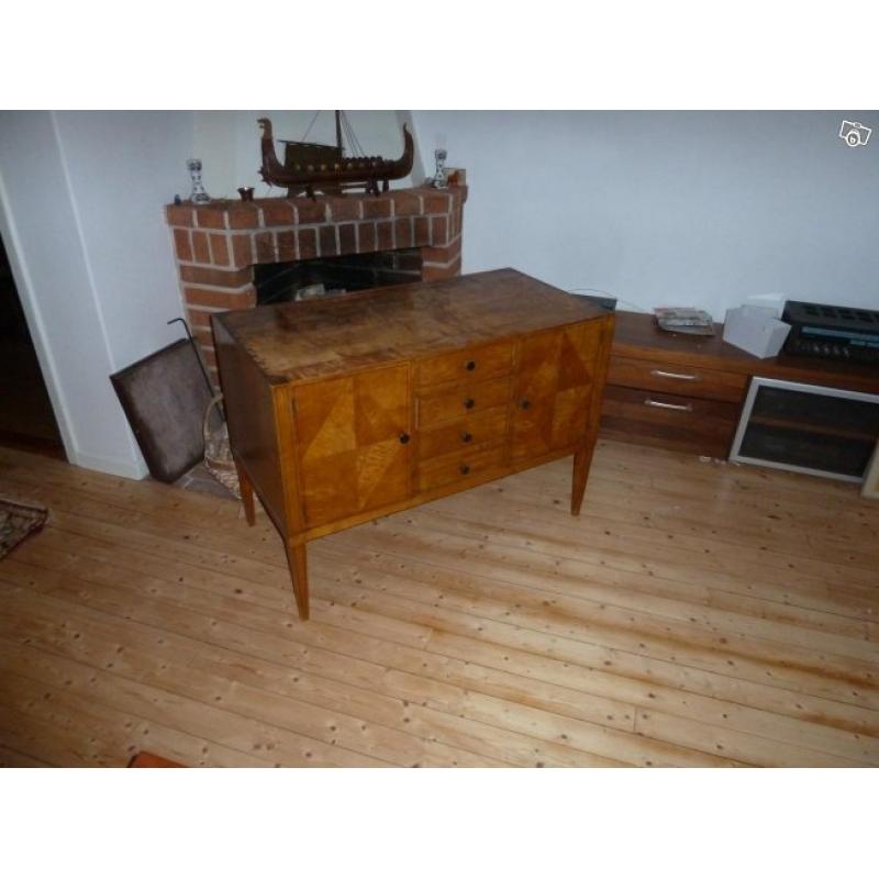 Skåp /sideboard